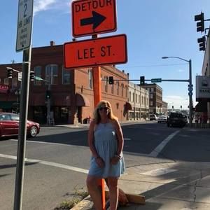 Meet your Posher, Lori